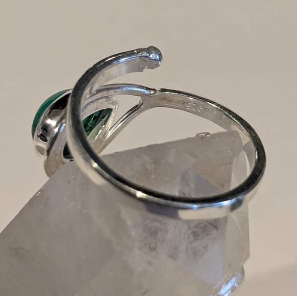 Natural Green Chalcedony, 925 Silver Ring, size 6 - Picture 7 of 10